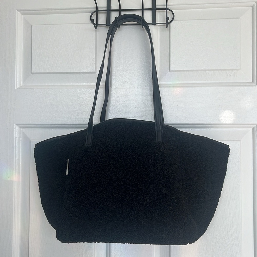 Neiman Marcus Shearling Tote ✧ Black